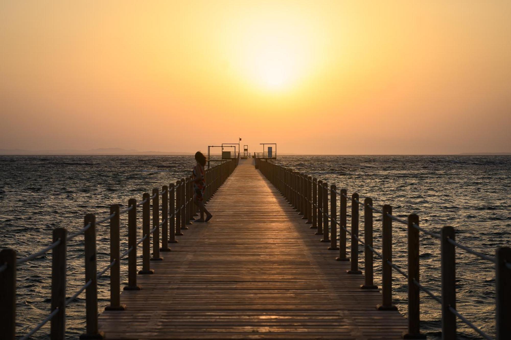 Iberotel Redsina Sharm el-Sheikh Luaran gambar Sunset at the Red Sea